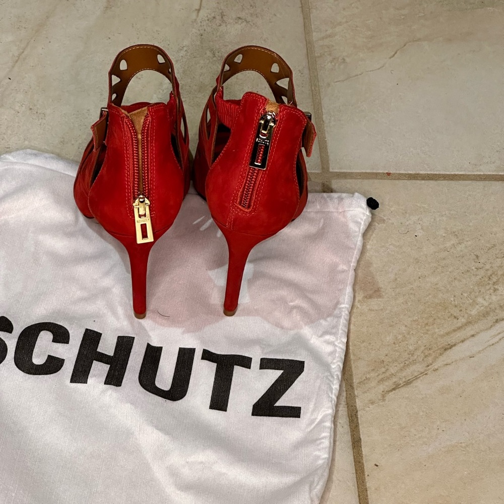 Red sandals - Picture 4 of 5